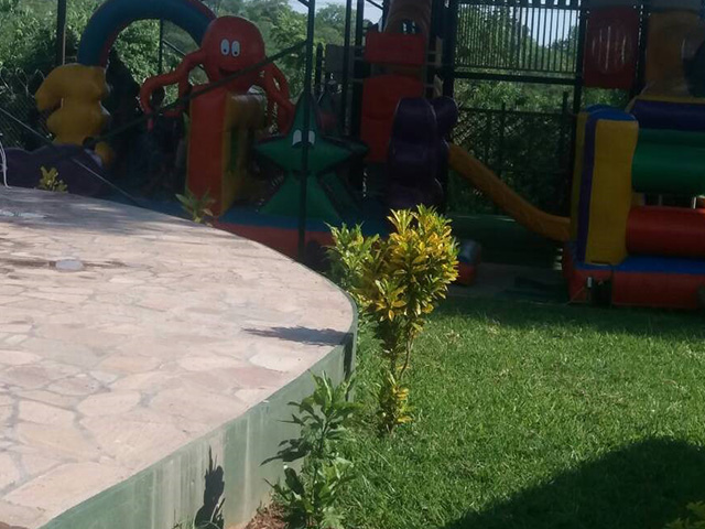 Children enjoying XMAS Party at Tamaindi Lodges <br> FUNDED BY C&C